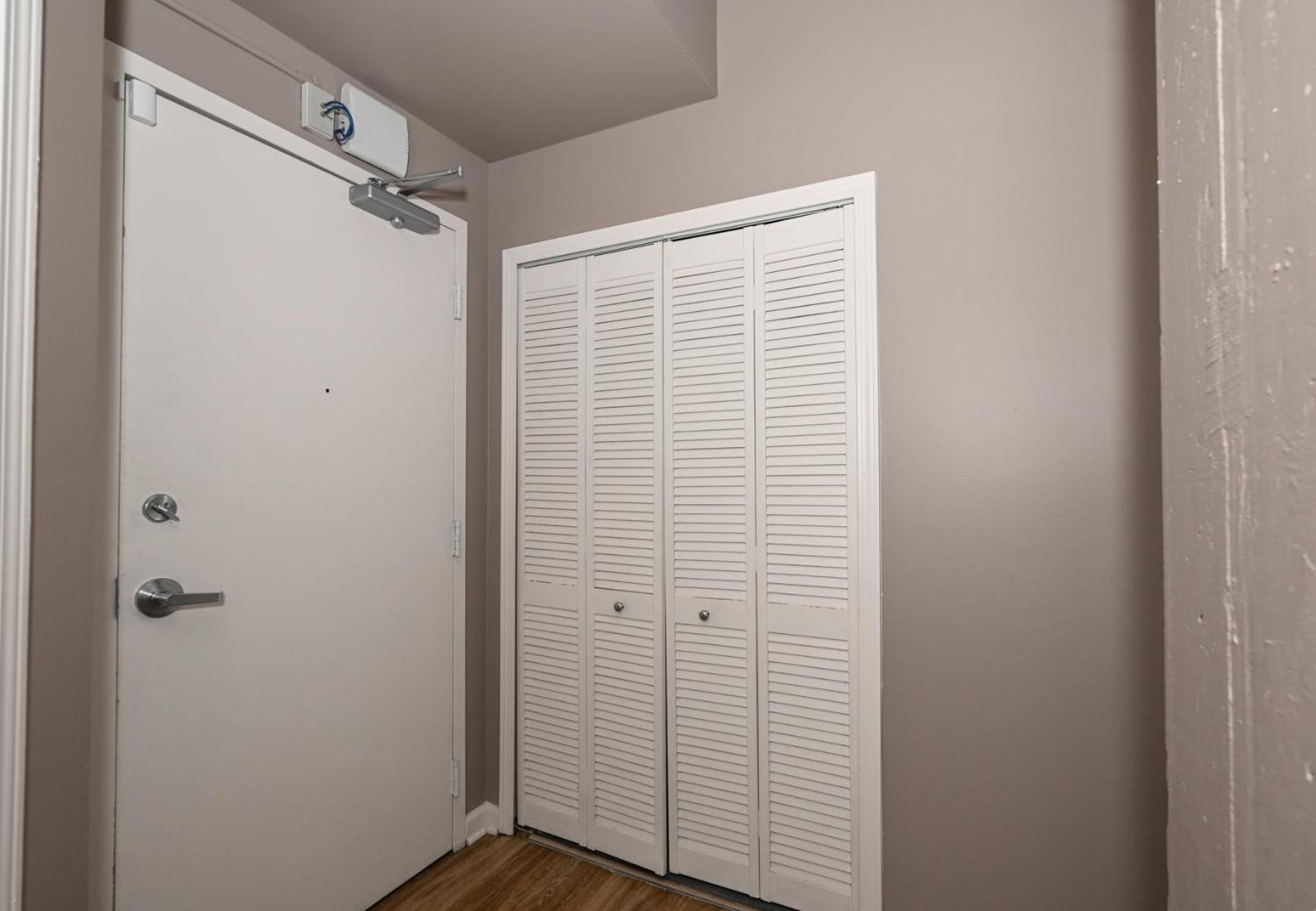 2 Bath Prkg+Gym+Sauna Perk Plaza +30 Day Cleveland Eksteriør billede