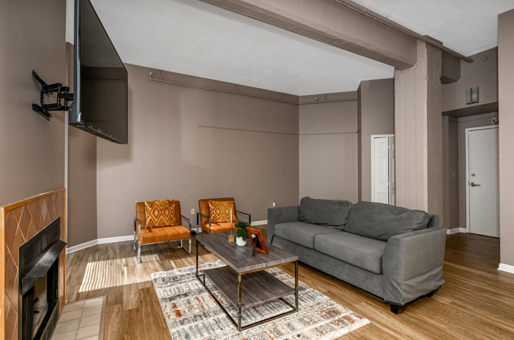 2 Bath Prkg+Gym+Sauna Perk Plaza +30 Day Cleveland Eksteriør billede