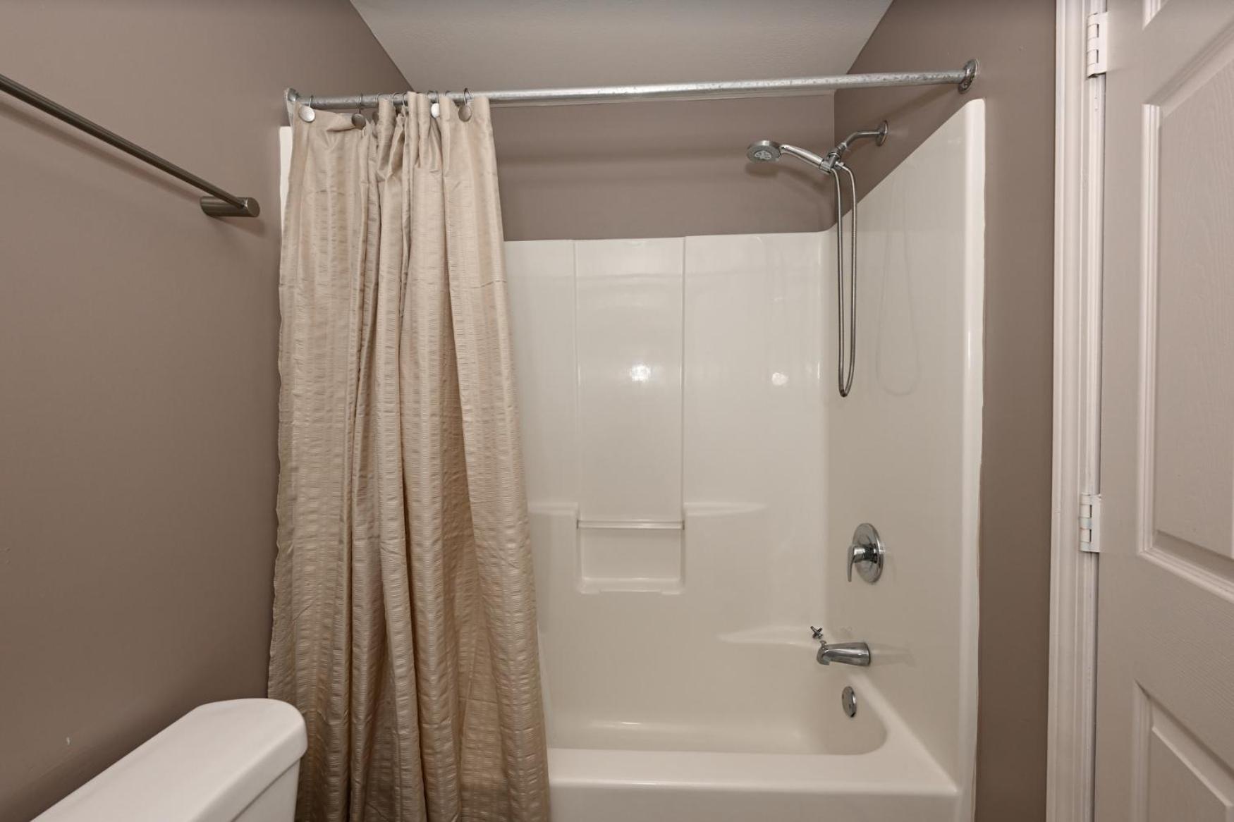 2 Bath Prkg+Gym+Sauna Perk Plaza +30 Day Cleveland Eksteriør billede