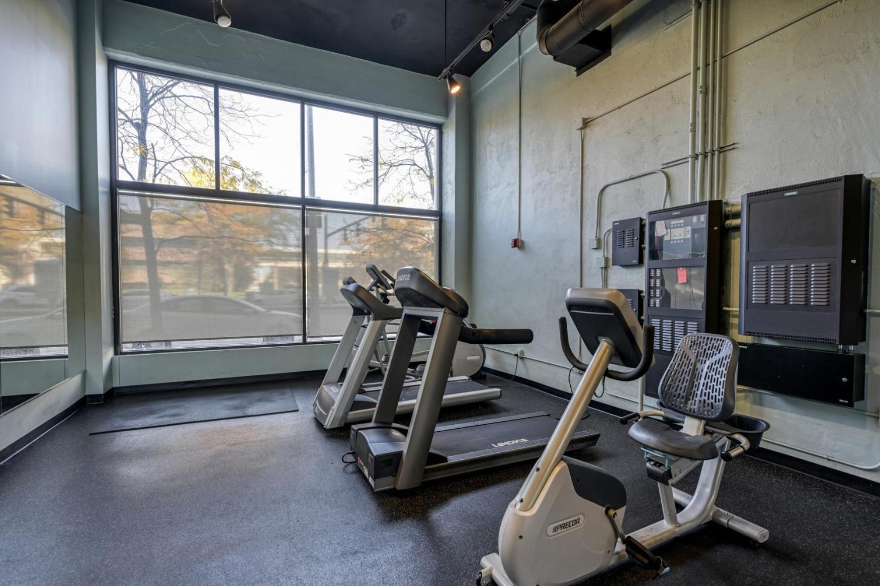 2 Bath Prkg+Gym+Sauna Perk Plaza +30 Day Cleveland Eksteriør billede